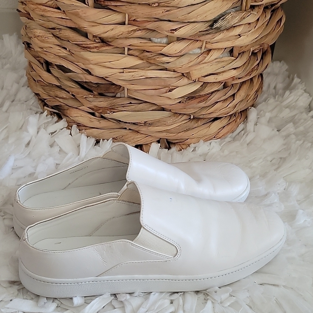 Vince white Slipon Mule Leather sneakers Size 9.5M